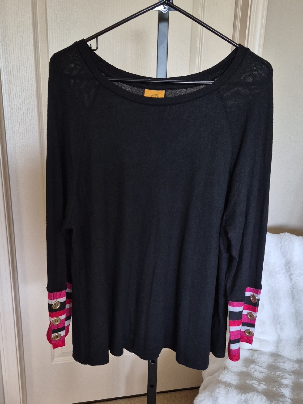 Ruby Rd. Black Long Sleeve Top with Pink Stripe Cuffs Size L